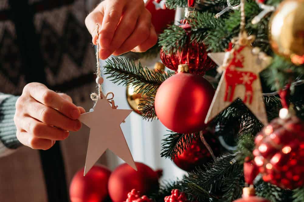 Christmas traditions to start with family
